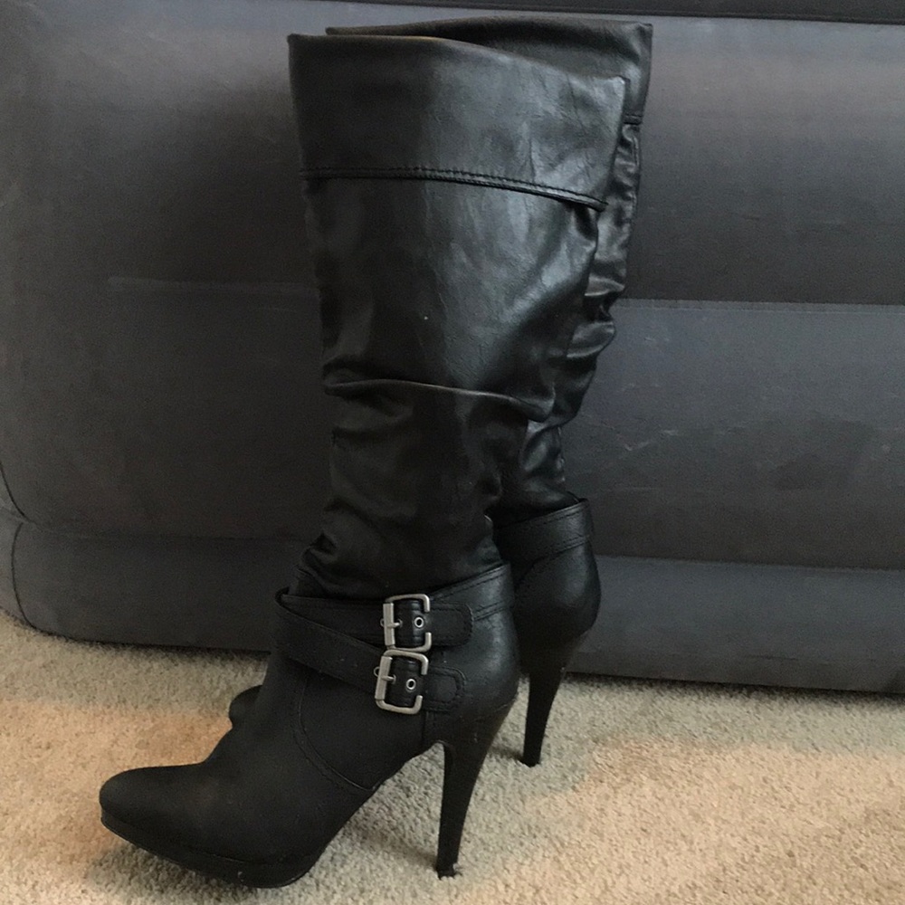 Style & co. Size 9.5 Heeled Black Boot